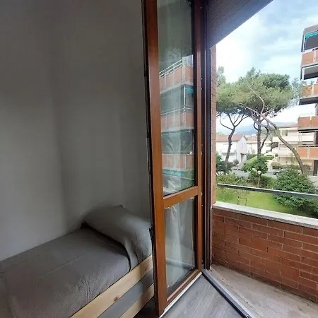 Lägenhet Casa Giuliana Tra Pineta E Mare