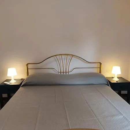 Casa Giuliana Tra Pineta E Mare Lägenhet Viareggio